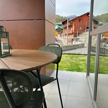 Dream Garden With Free Parking Apartment *